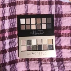X 2 Maybelline The Nudes Pallet
